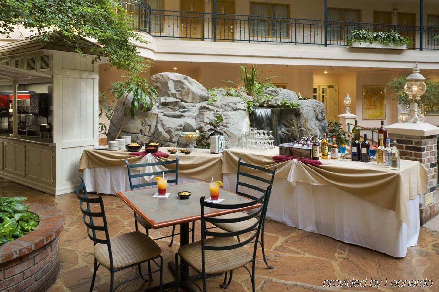 Embassy Suites By Hilton Anaheim North Restaurace fotografie